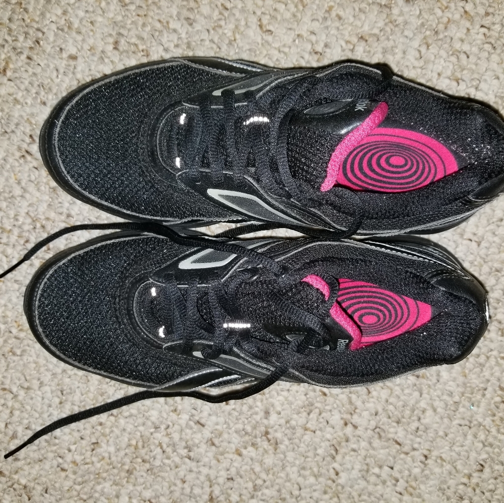 Reebok womens shoes 6.5